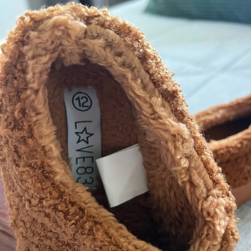 Tan Fuzzy Teddy Slippers